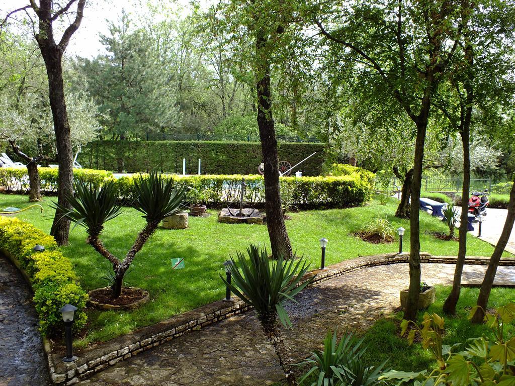 Aqua Family Apartments Karigador Rom bilde
